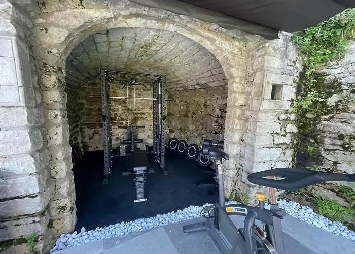 Residence Zangirolami - Luxury Garden And Balcony Apartments Riva del Garda